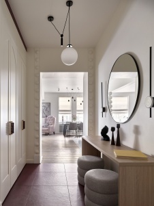 Фото интерьера входной зоны квартиры в стиле фьюжн