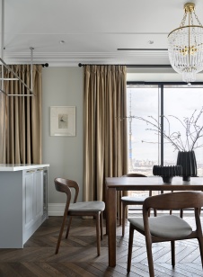 Фото интерьера гостиной квартиры в стиле неоклассика