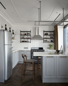 Фото интерьера кухни квартиры в стиле неоклассика