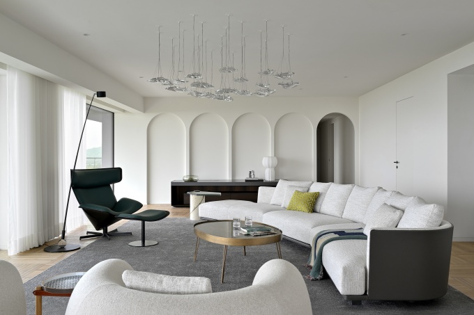 Современные апартаменты в итальянском предгорье   