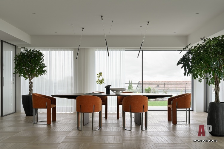 Фото интерьера столовой квартиры в стиле минимализм