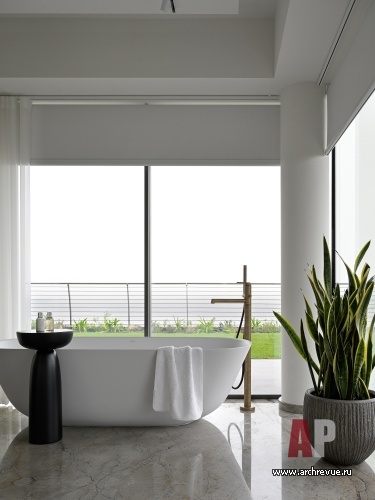 Фото интерьера ванной квартиры в стиле минимализм