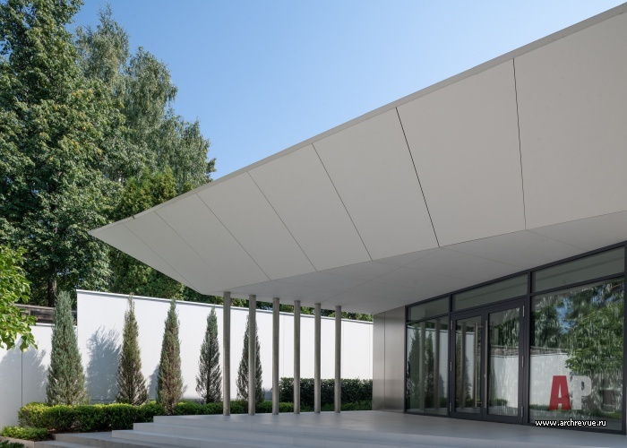 Фото фасада дома в стиле минимализм