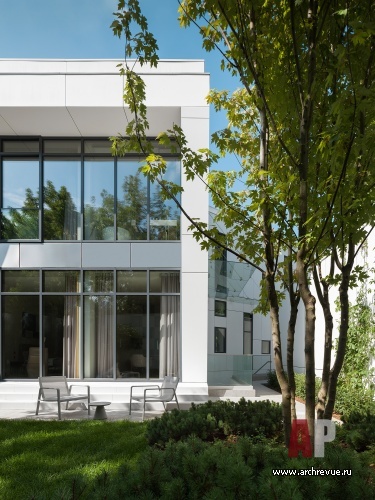 Фото фасада дома в стиле минимализм