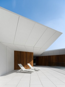 Фото террасы дома в стиле минимализм