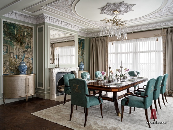 Фото интерьера столовой квартиры в стиле неоклассика