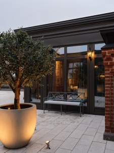 Фото интерьера веранды квартиры в стиле неоклассика 