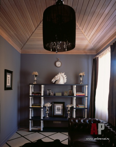 Фото интерьера кабинета двухэтажного дома в стиле фьюжн