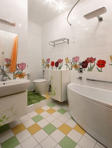 Фото интерьера санузла двухуровневой квартиры в стиле неоклассика