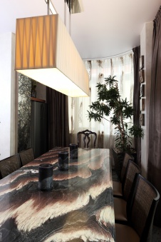 Фото интерьера столовой квартиры в восточном стиле