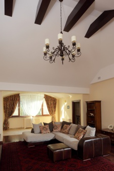 Фото интерьера домашнего кинотеатра дома в классическом стиле