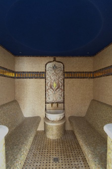 Фото интерьера хаммама загородного дома в классическом стиле