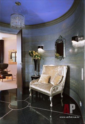 Фото интерьера входной зоны квартиры в стиле гламур