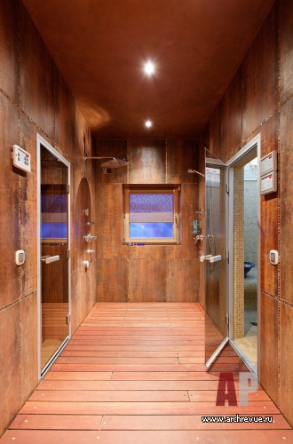 Фото интерьера сауны-хаммама трехэтажного дома в стиле неоклассика