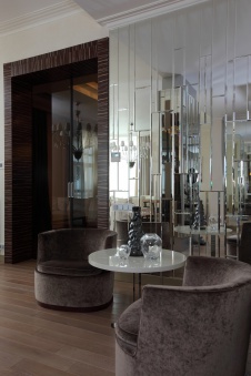 Фото интерьера гостиной пентхауса в современном стиле