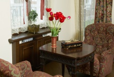 Фото интерьера гостиной дома в классическом стиле