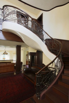 Фото лестницы дома в стиле модерн