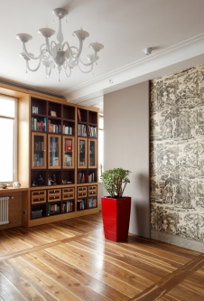 Фото интерьера библиотеки видовой квартиры в современном стиле