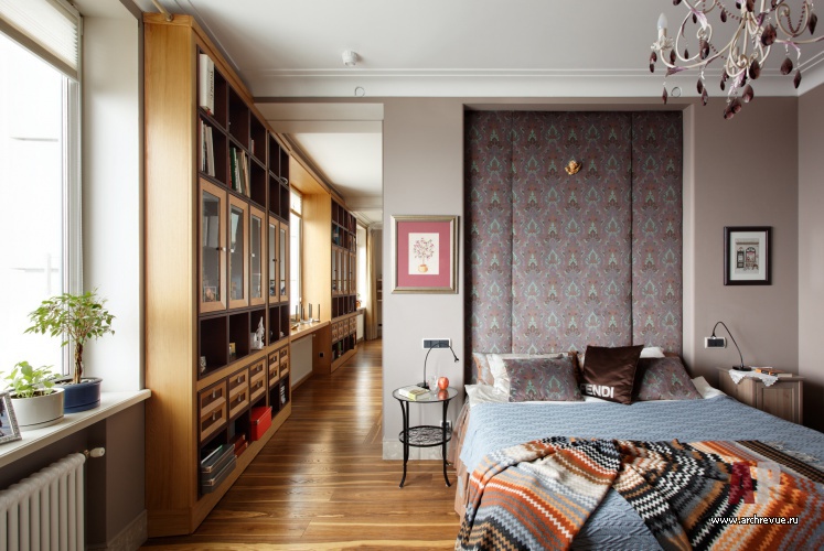 Фото интерьера спальни видовой квартиры в современном стиле