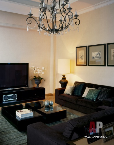 Фото интерьера гостиной квартиры в стиле фьюжн