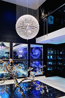 Фото интерьера торгового зала магазина в современном стиле