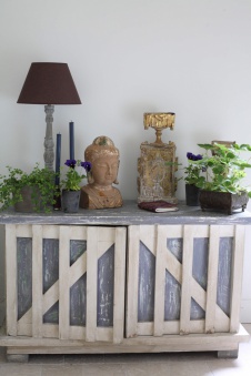 Фото интерьера входной зоны загородного дома в стиле фьюжн