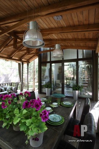 Фото интерьера веранды гостевого дома в стиле фьюжн