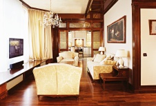 Фото интерьера гостиной квартиры в классическом стиле