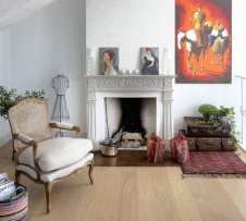 Фото интерьера каминной дома в стиле фьюжн