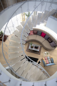 Фото лестницы холла дома в стиле фьюжн