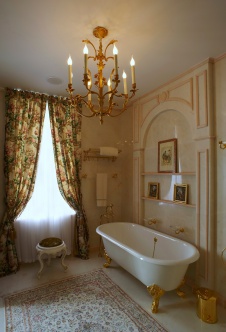 Фото интерьера санузла квартиры в классическом стиле