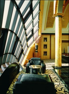 Фото интерьера зоны отдыха пентхауса в стиле ар-деко