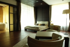 Фото интерьера спальни дома в современном стиле