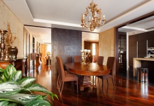 Фото интерьера столовой квартиры в стиле неоклассика