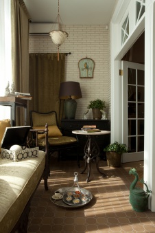 Фото интерьера зимнего сада квартиры в стиле фьюжн