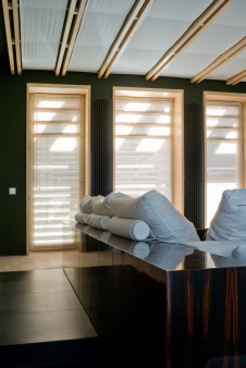 Фото интерьера гостиной дома в стиле минимализм