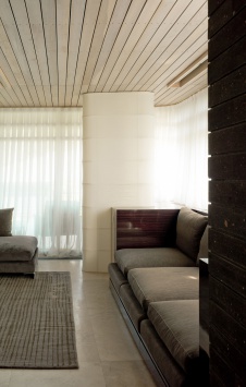 Фото интерьера гостиной дома в стиле минимализм