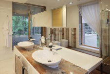 Фото интерьера санузла дома в современном стиле