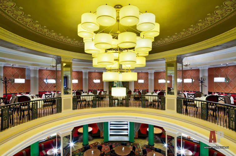Фото зала ресторана в стиле классика