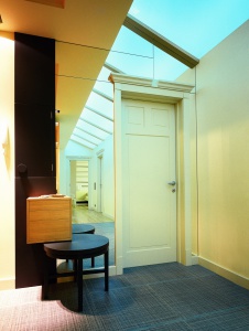 Фото интерьера коридора квартиры в современном стиле