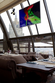 Фото интерьера зала ресторана в стиле китч