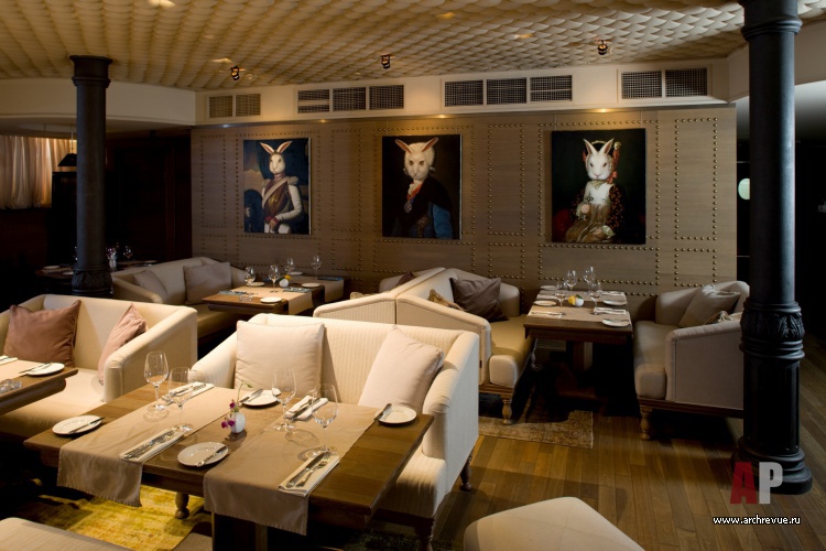 Фото интерьера зоны отдыха ресторана в стиле китч