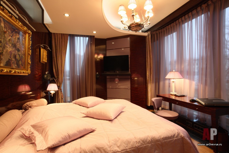 Фото интерьера гостевой квартиры в стиле неоклассика