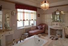 Фото интерьера санузла дома в стиле ар-деко