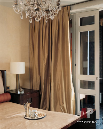 Фото интерьера спальни квартиры в стиле фьюжн