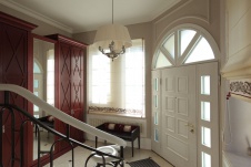 Фото интерьера входной зоны дома в стиле фьюжн