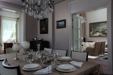 Фото интерьера столовой дома в стиле фьюжн