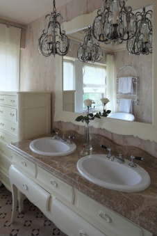 Фото интерьера санузла дома в стиле фьюжн