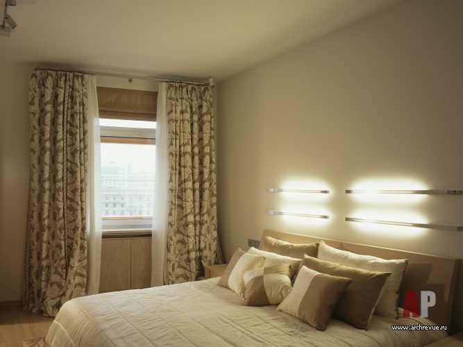 Фото интерьера спальни квартиры в современном стиле
