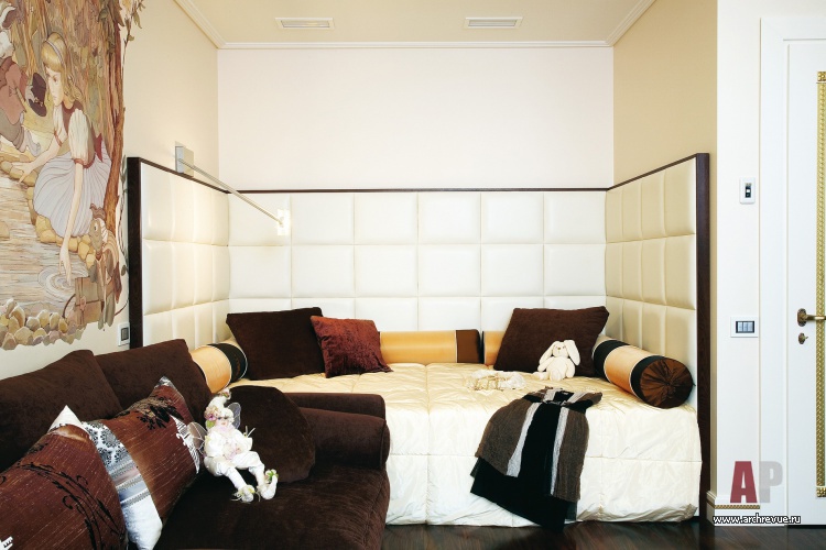 Фото интерьера детской квартиры в стиле гламур